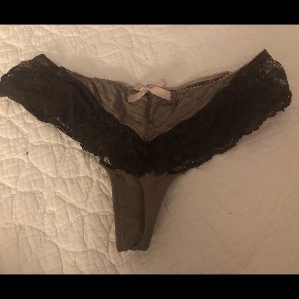 4 pairs of panties